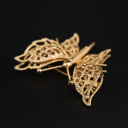 ❤️ Vintage Monet Gold Tone Filigree Butterfly Brooch, Openwork Butterfly Pin