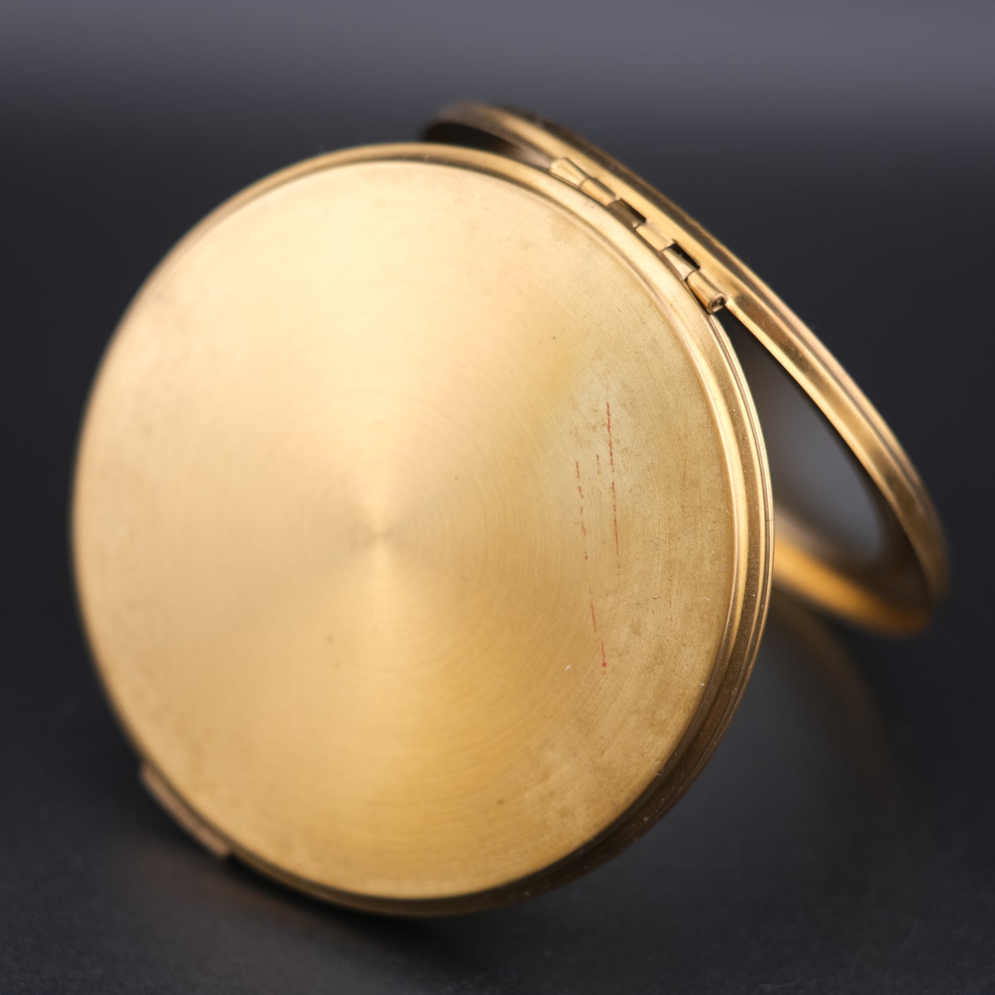 Vintage Shiseido Embroidered Powder Compact – Gold-Tone Case with Original Box