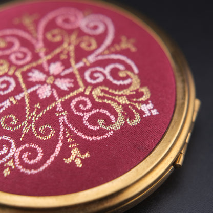 Vintage Shiseido Embroidered Powder Compact – Gold-Tone Case with Original Box