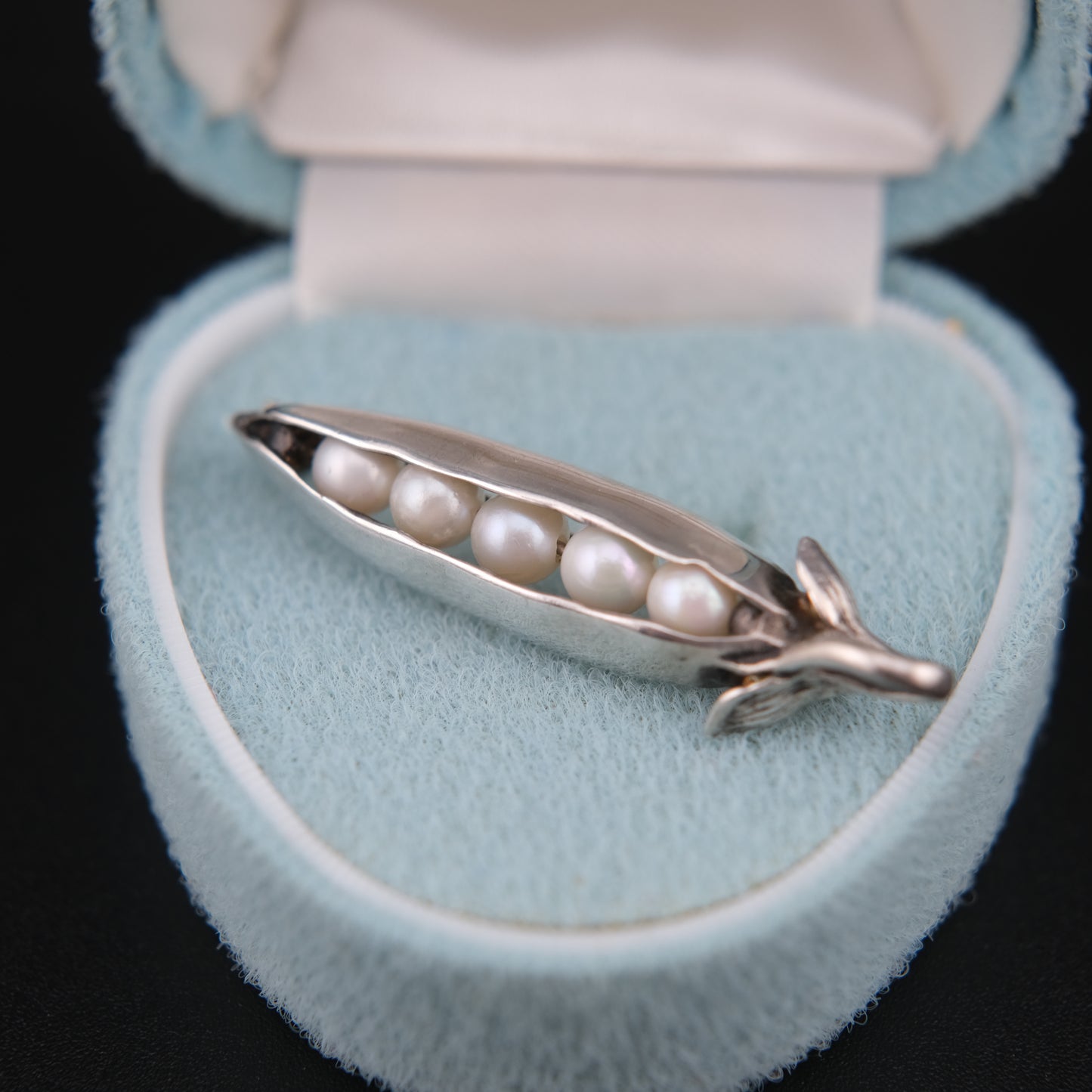 ❤️ Sterling Silver Pearl Pea Pod Brooch – MFA 925