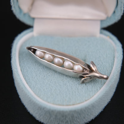 ❤️ Sterling Silver Pearl Pea Pod Brooch – MFA 925