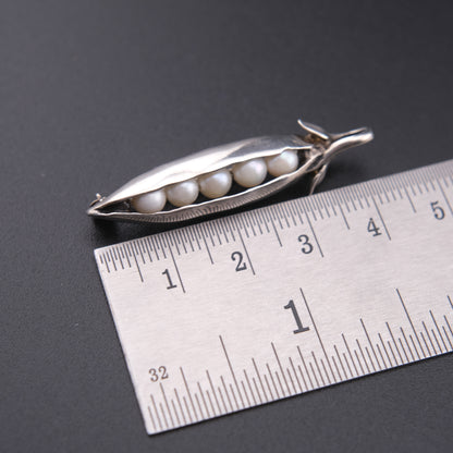 ❤️ Sterling Silver Pearl Pea Pod Brooch – MFA 925