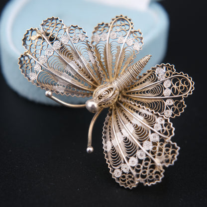 ❤️ Vintage 800 Silver Filigree Butterfly Brooch
