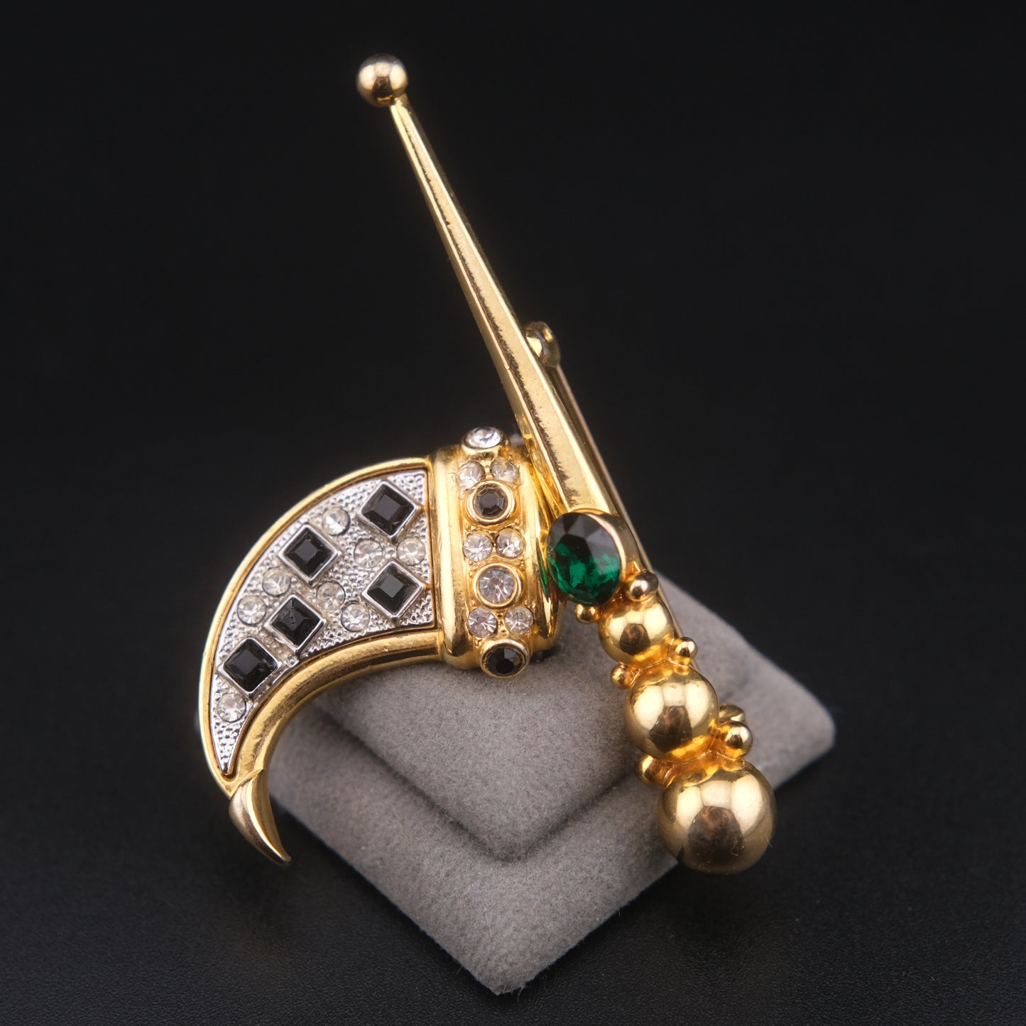 ❤️ Vintage Articulated Geometric Tusk Brooch with Black Rhinestones, Green Glass Accent & Gold Tone Orb Detail