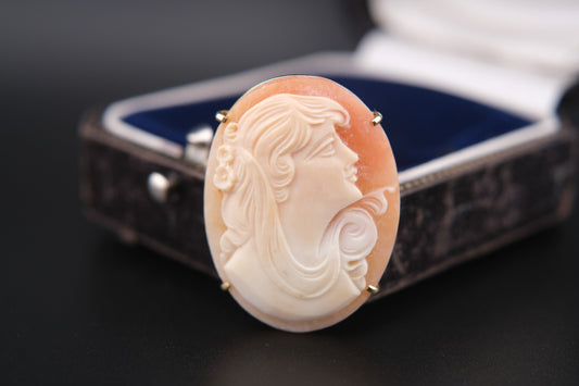 Vintage Signed Shell Cameo Brooch Pendant – Hand-Carved Lady Profile in K18GF Frame