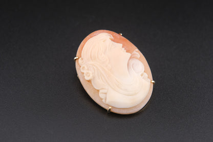 Vintage Signed Shell Cameo Brooch Pendant – Hand-Carved Lady Profile in K18GF Frame