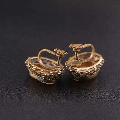 ❤️ Vintage Shell Cameo Screw Back Earrings – Gold Tone Filigree Portrait